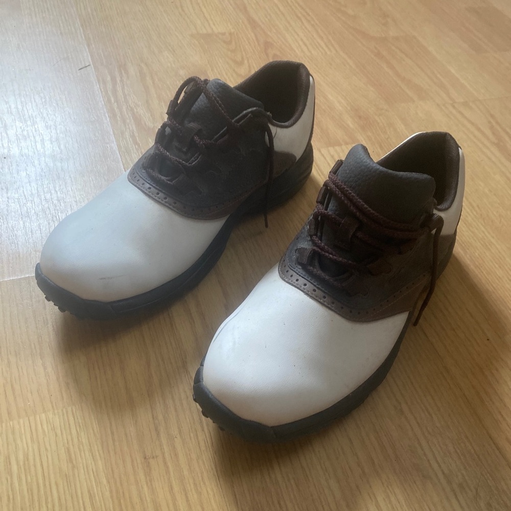 FootJoy FJ Greenjoy Men's Golf Shoes Cleated sz 9.5 Brown/White 45402 Saddle